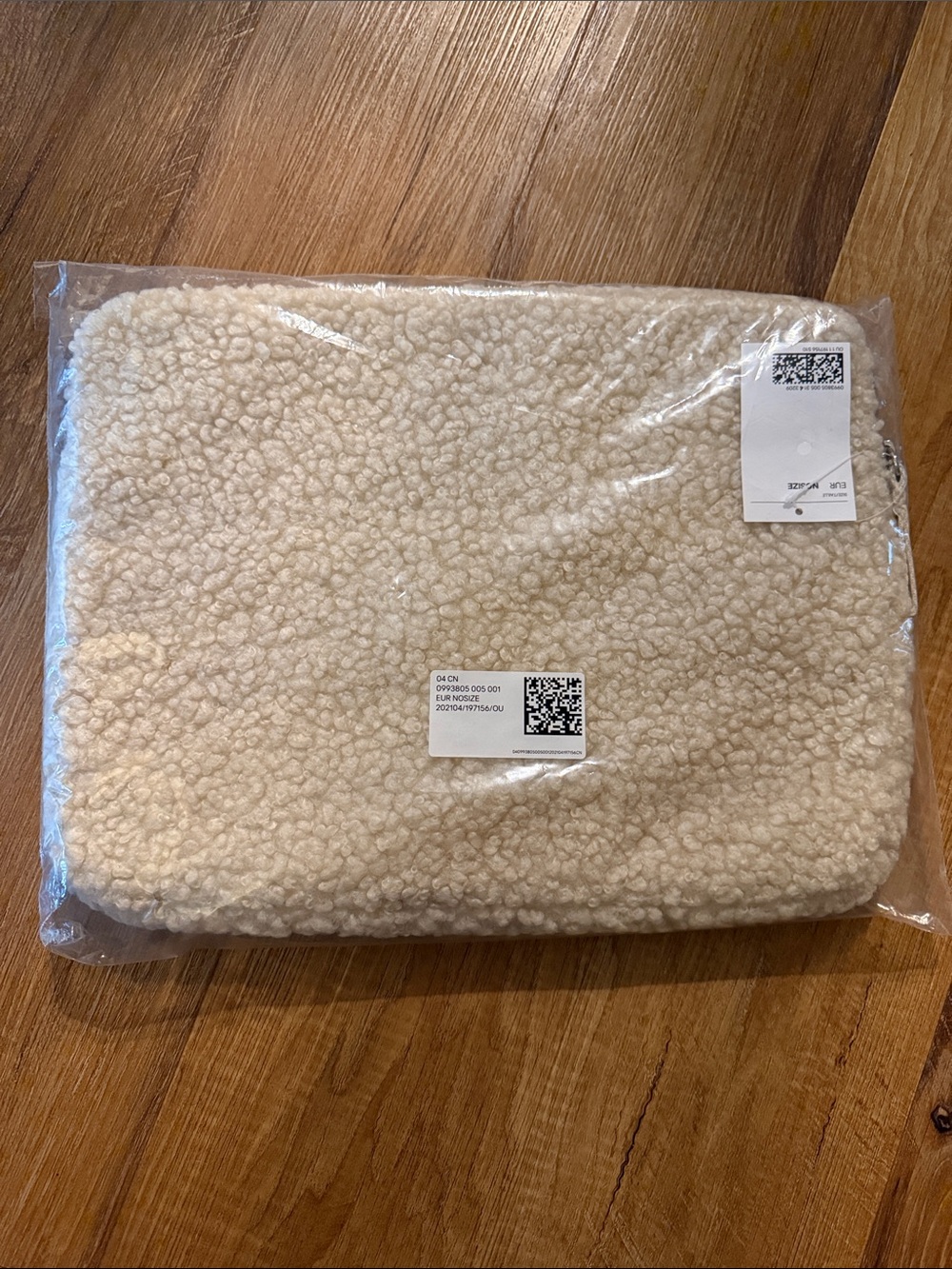 H&M Cream Sherpa Tablet Sleeve